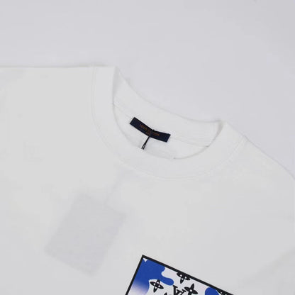 Short sleeves with pocket logo design