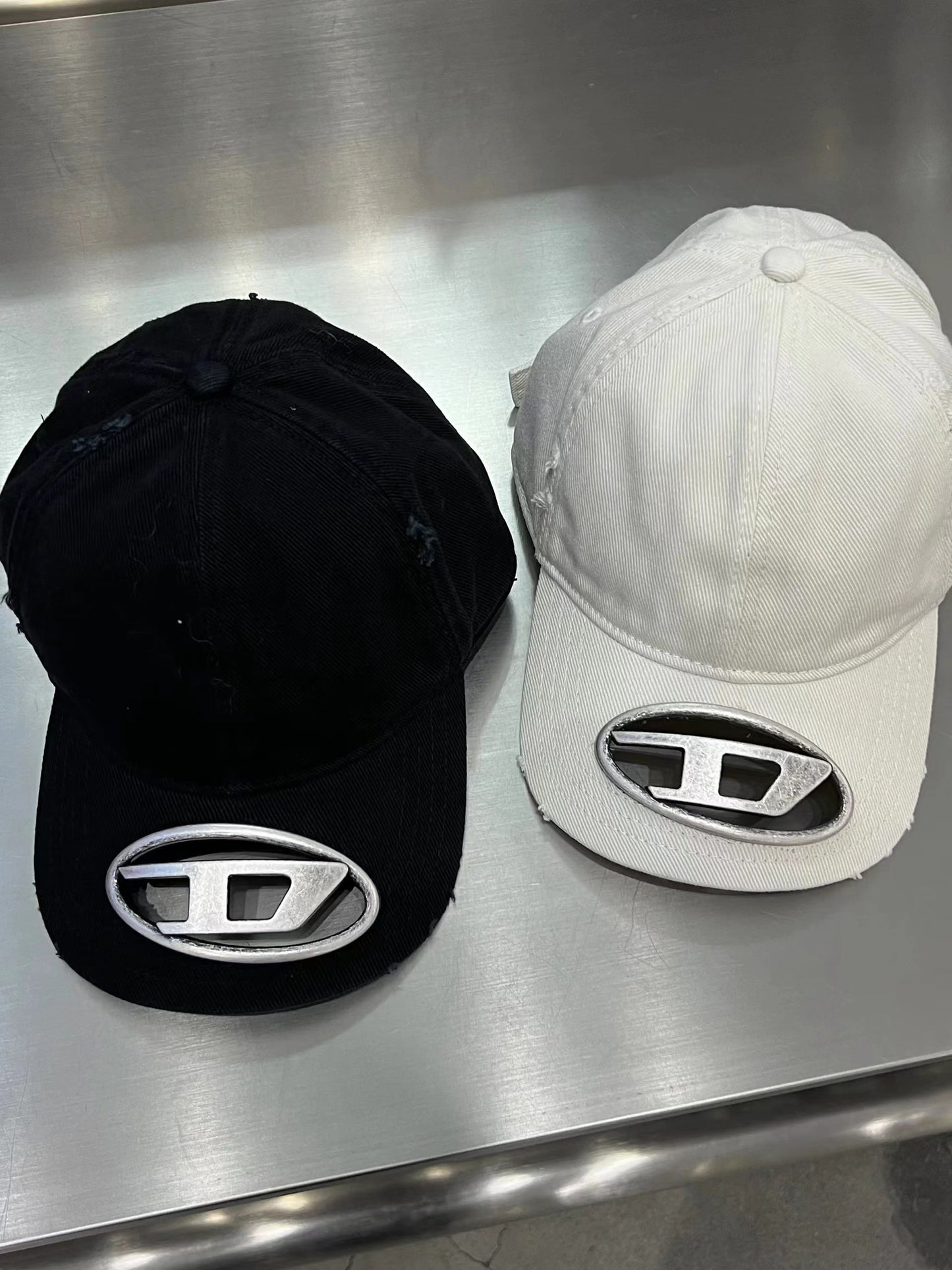 Metallic D logo hat