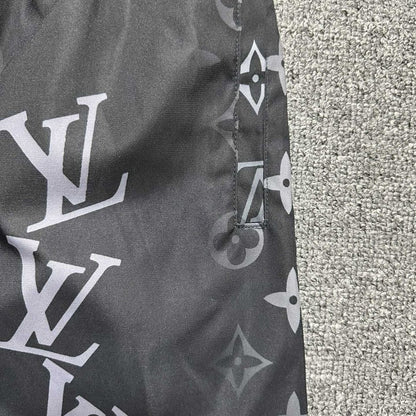 Logo printing all over three-dimensional printing five-point casual beach shorts