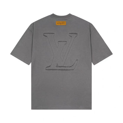 Versatile large logo T-shirt