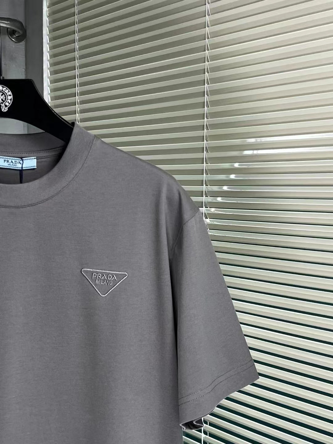 24ss Triangle embroidered T-shirt