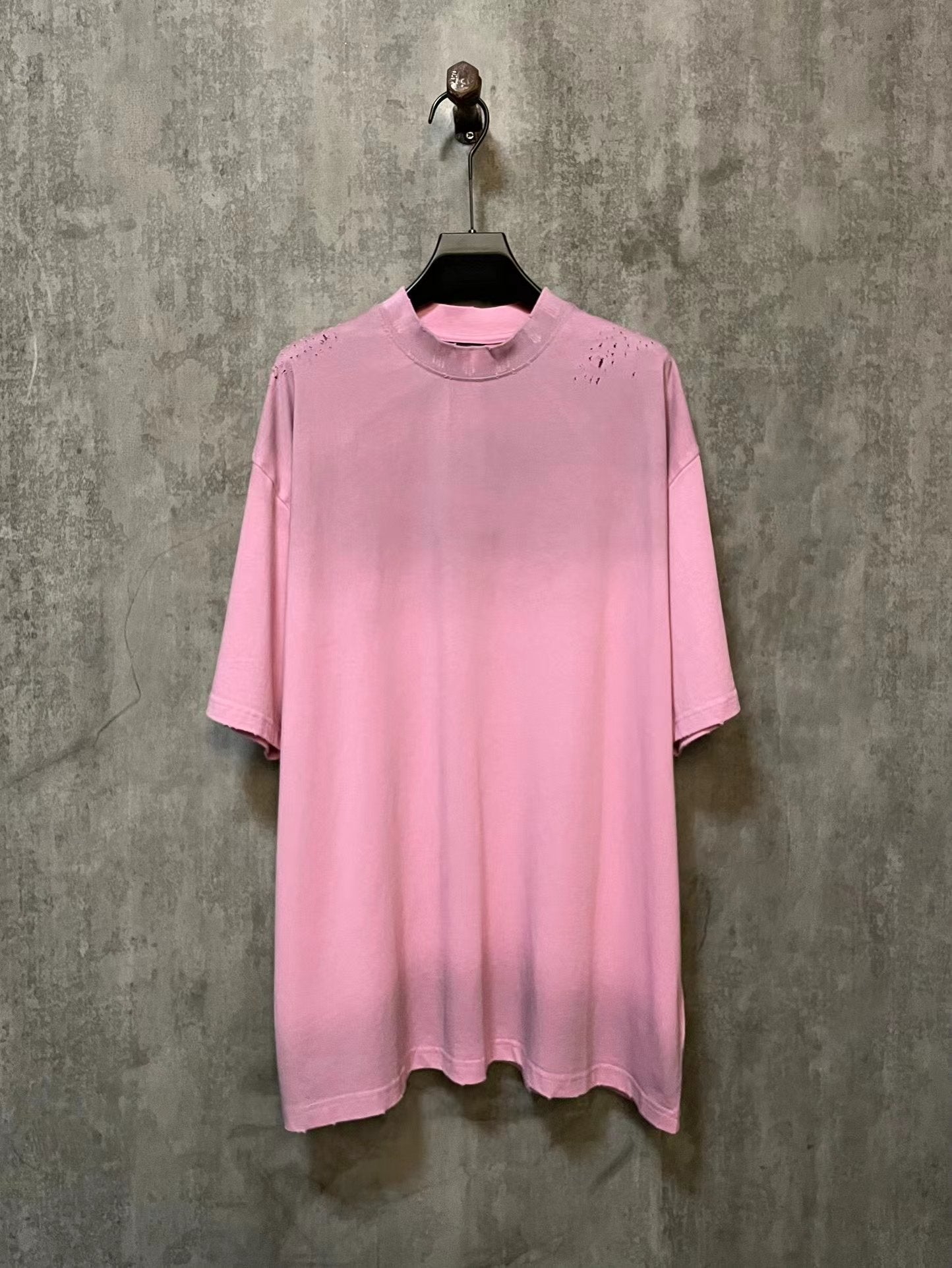 24ss Pink distressed holes T-shirts