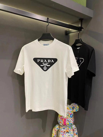 Inverted triangle logo print cotton T-shirt