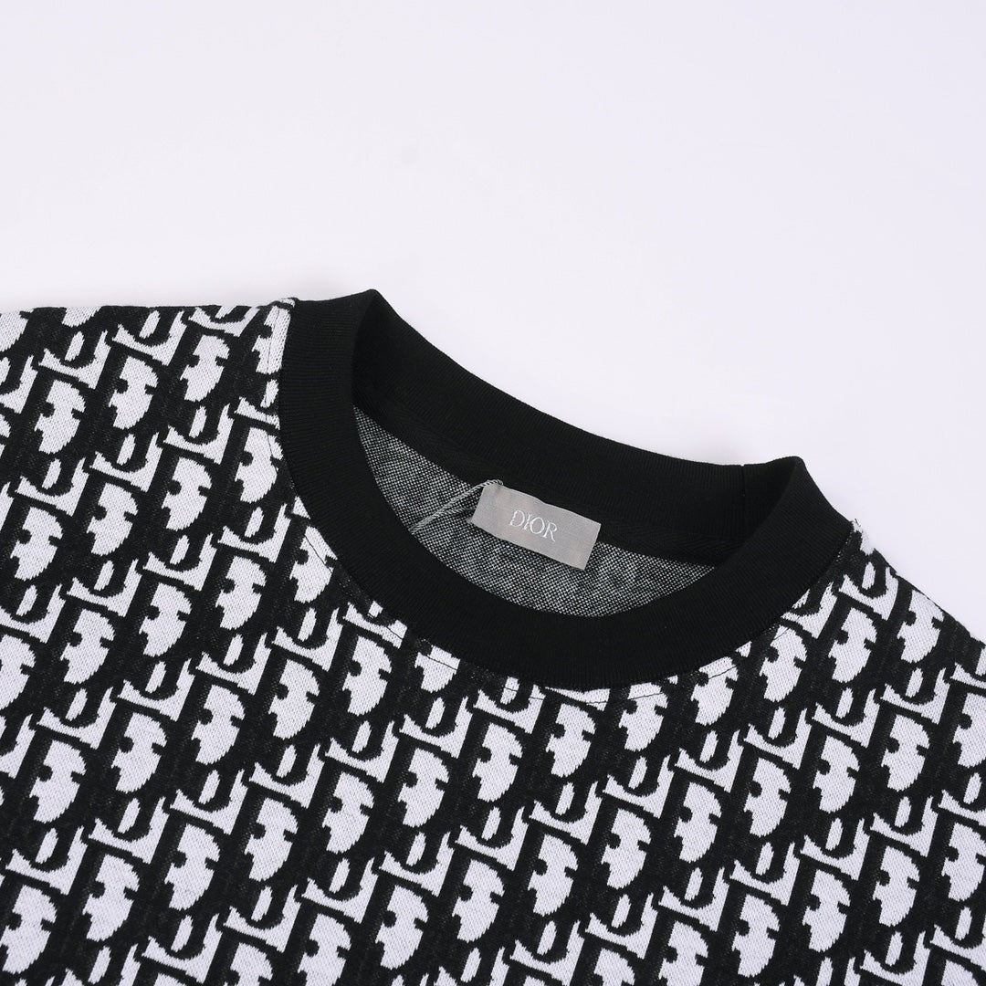 All-over logo print with contrasting braided collar short sleeves