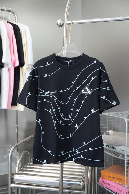 Line Design Print T-shirt