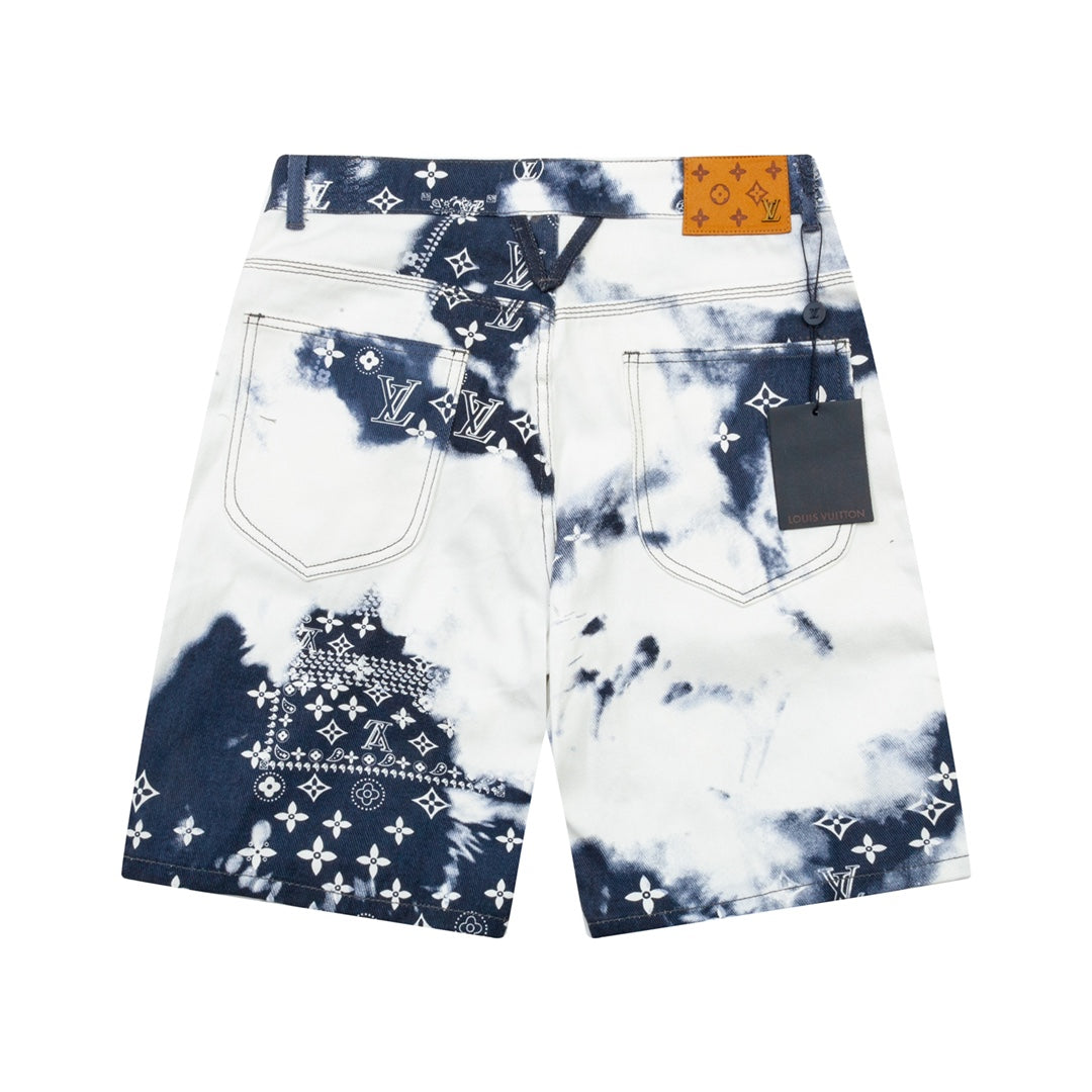 Elegant or casual tie-dye denim shorts with subtle prints