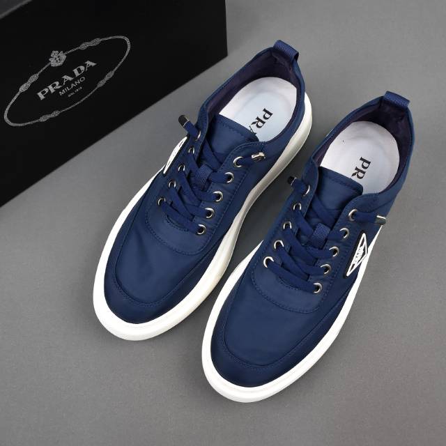 Breathable cloth shoes