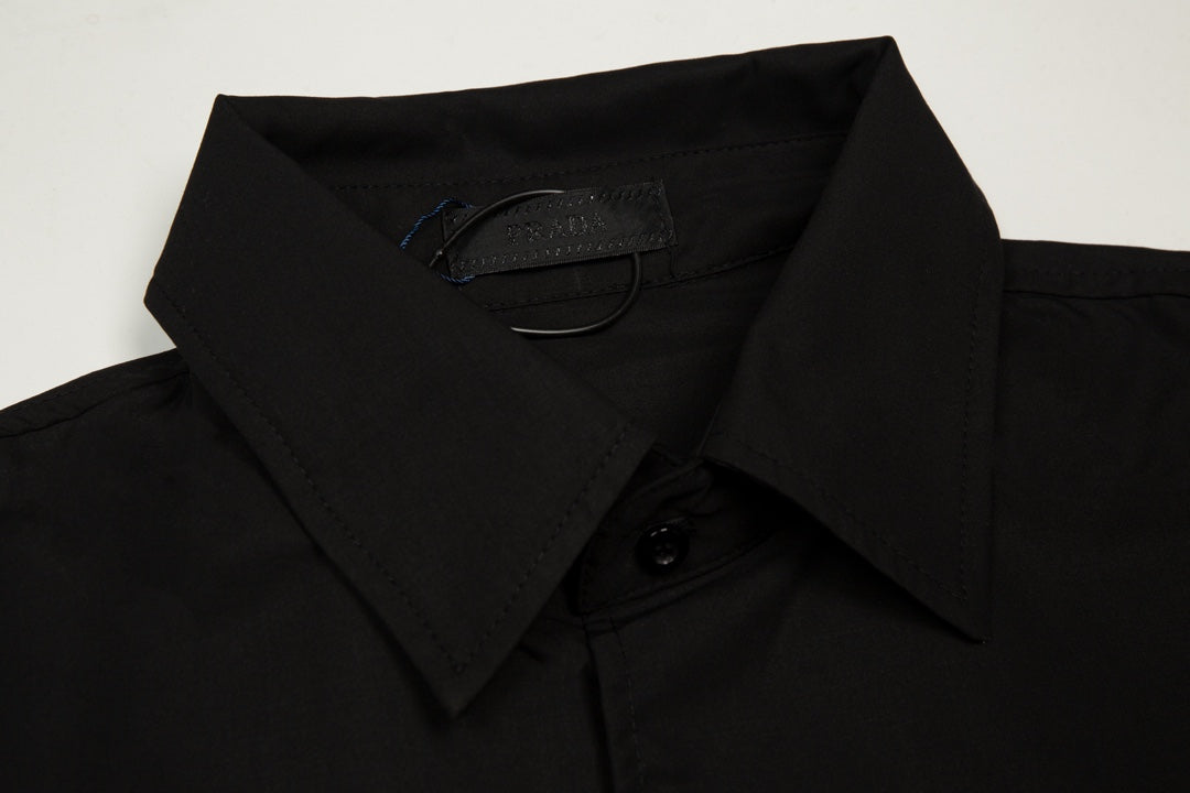 Zipper pocket shirt